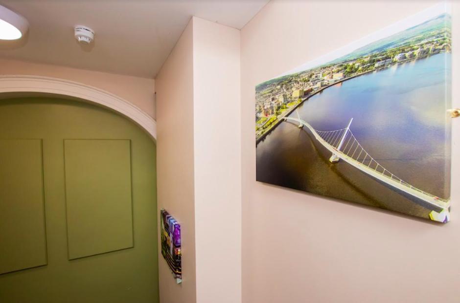 Quay 8 Bed & Breakfast Londonderry Exterior photo