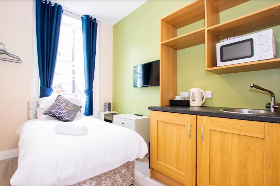 Quay 8 Bed & Breakfast Londonderry Exterior photo